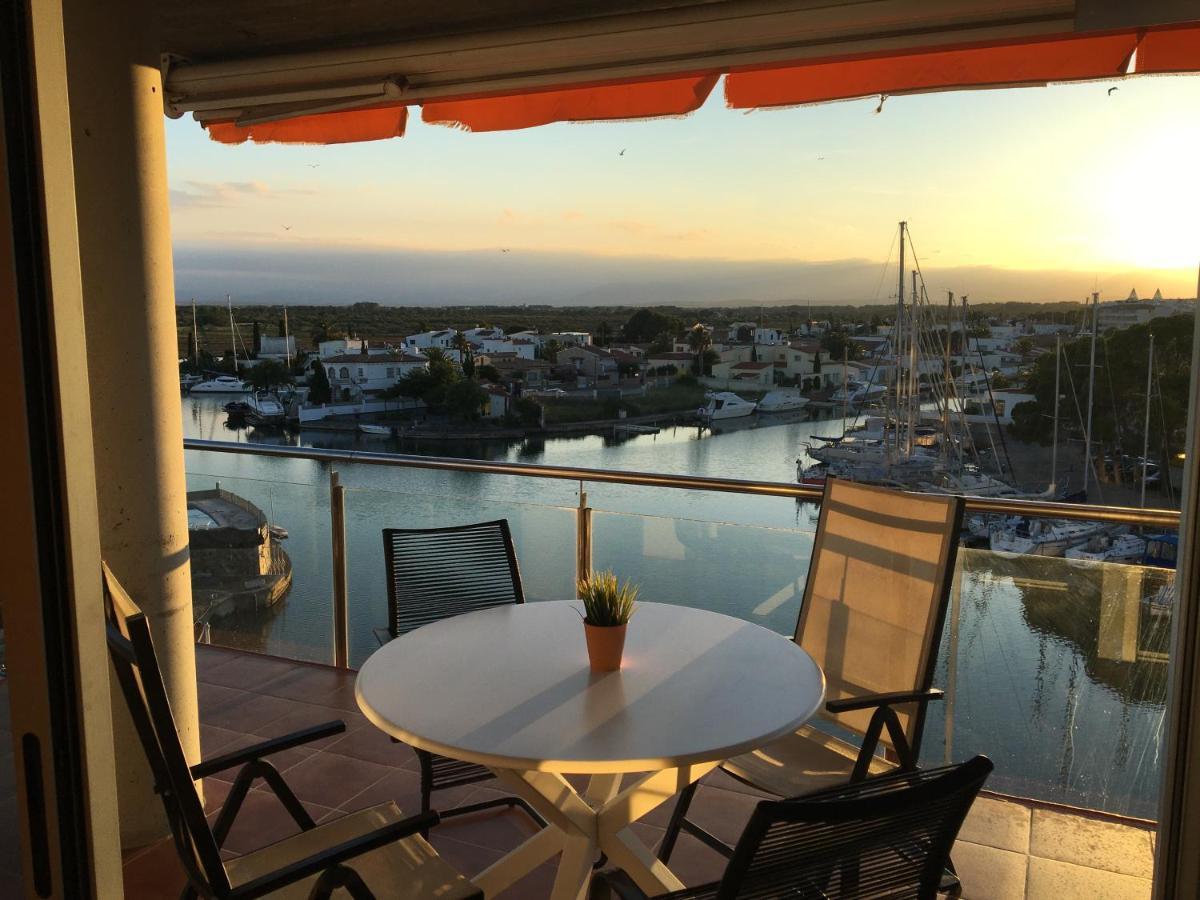 Vue Panoramique sur la Mediterrannée, appartement sur canal&proche plage Roses Esterno foto