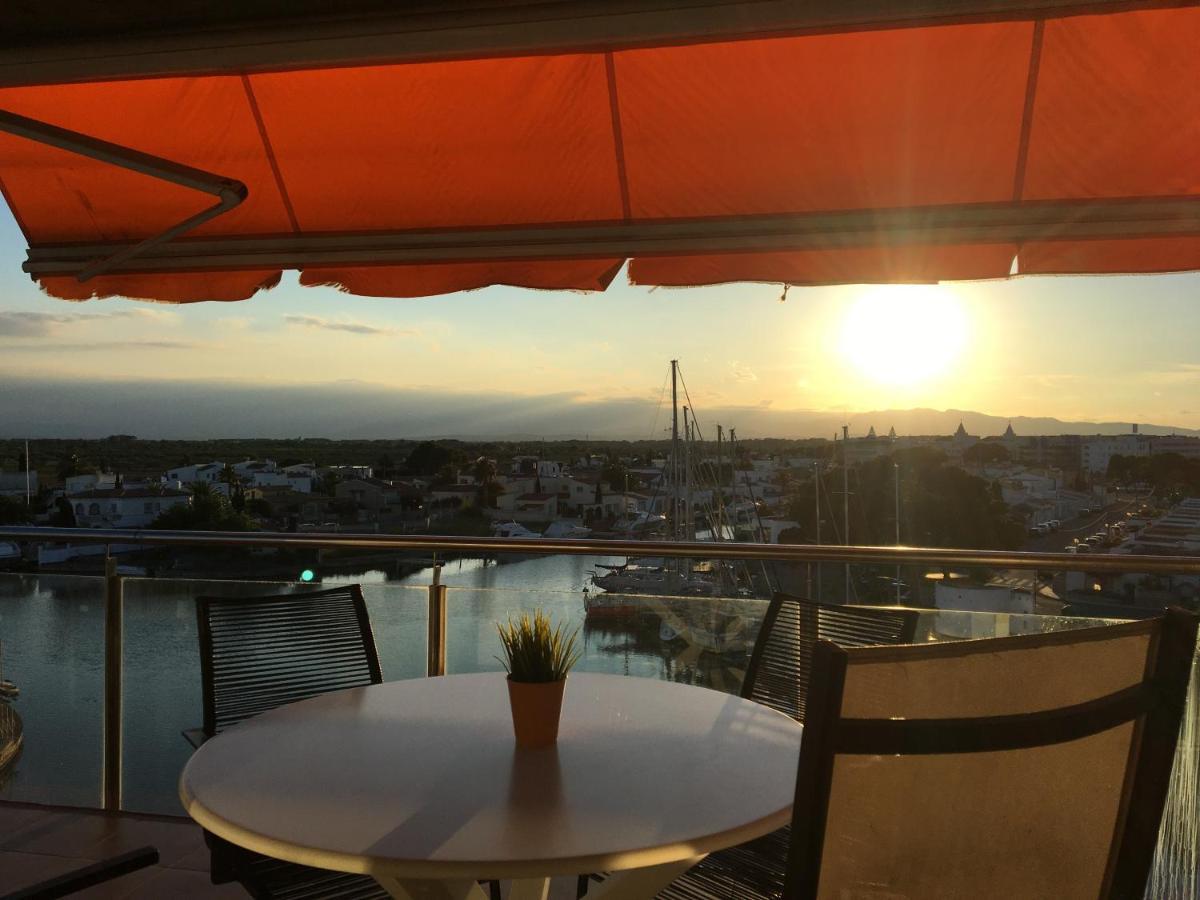 Vue Panoramique sur la Mediterrannée, appartement sur canal&proche plage Roses Esterno foto