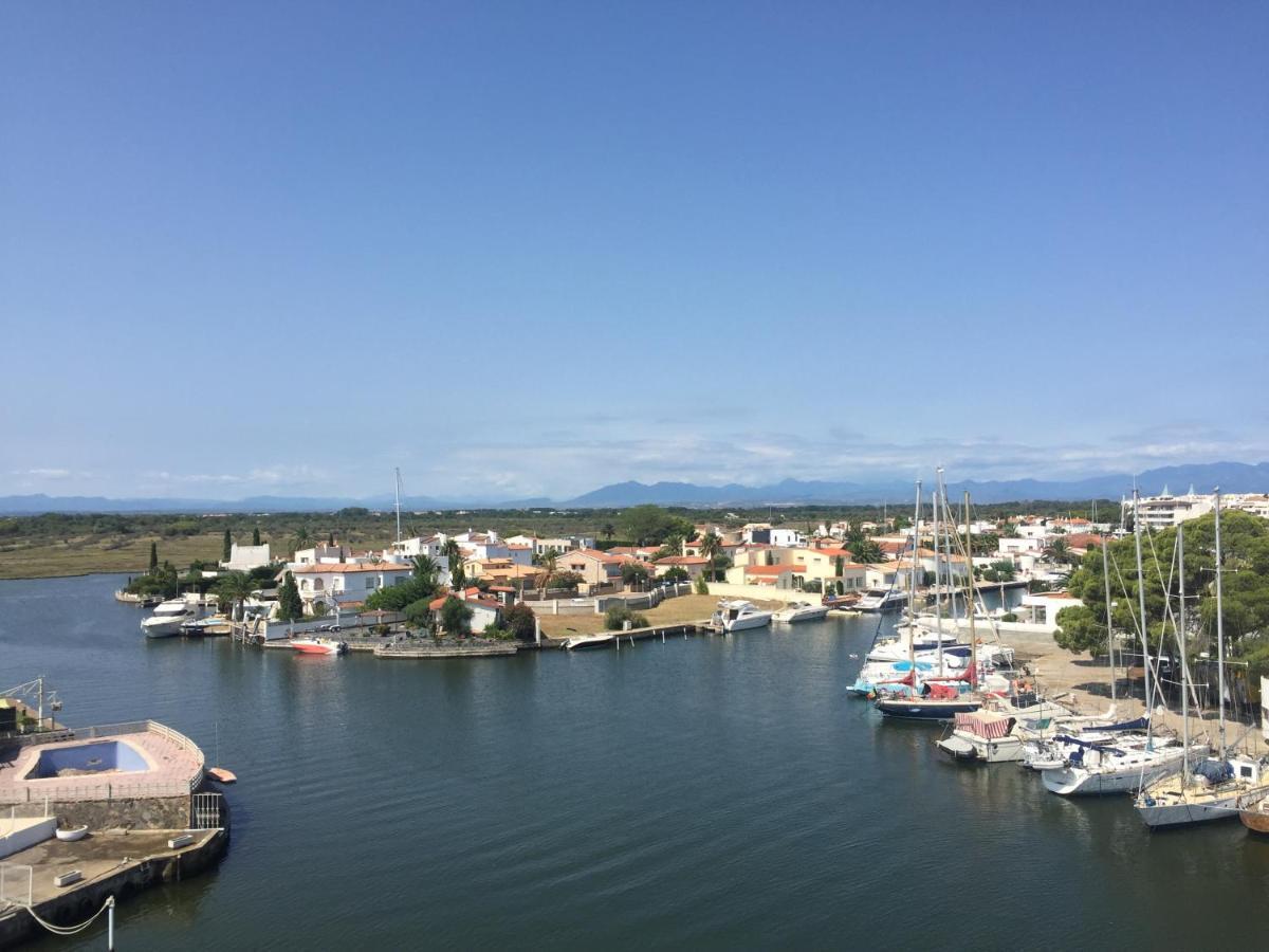 Vue Panoramique sur la Mediterrannée, appartement sur canal&proche plage Roses Esterno foto